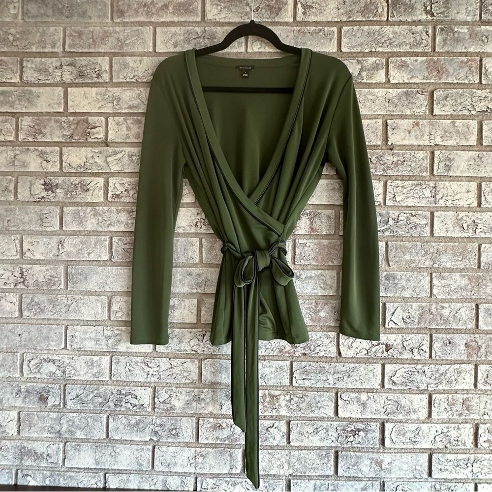 Ann Taylor | Forest Green Wrap-Style Belted Top with Blue Trim - Size S